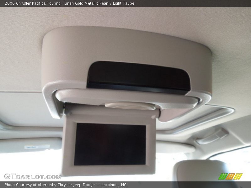 Linen Gold Metallic Pearl / Light Taupe 2006 Chrysler Pacifica Touring