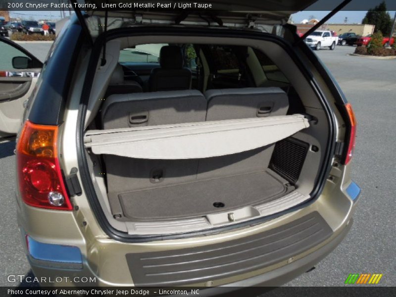 Linen Gold Metallic Pearl / Light Taupe 2006 Chrysler Pacifica Touring
