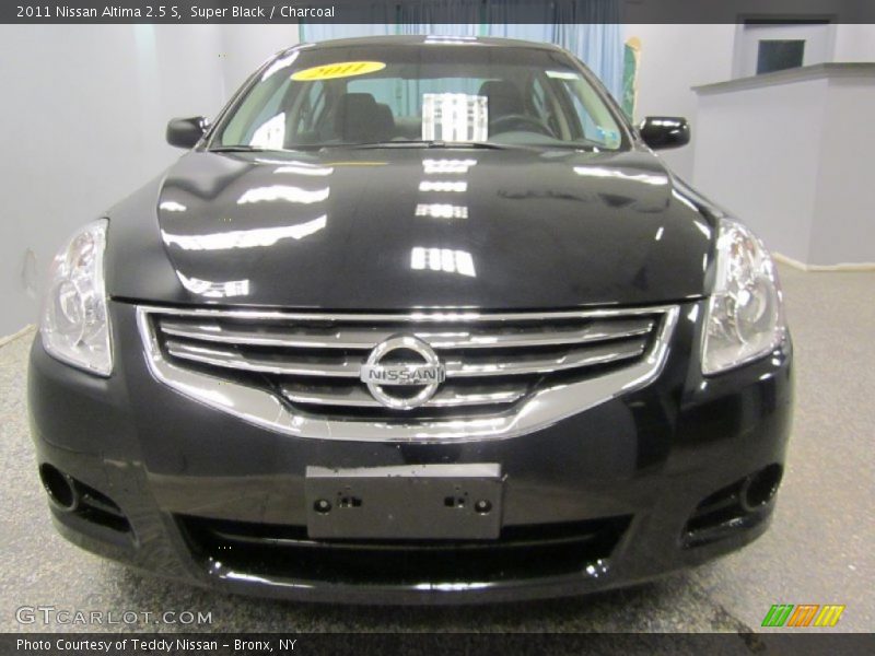 Super Black / Charcoal 2011 Nissan Altima 2.5 S