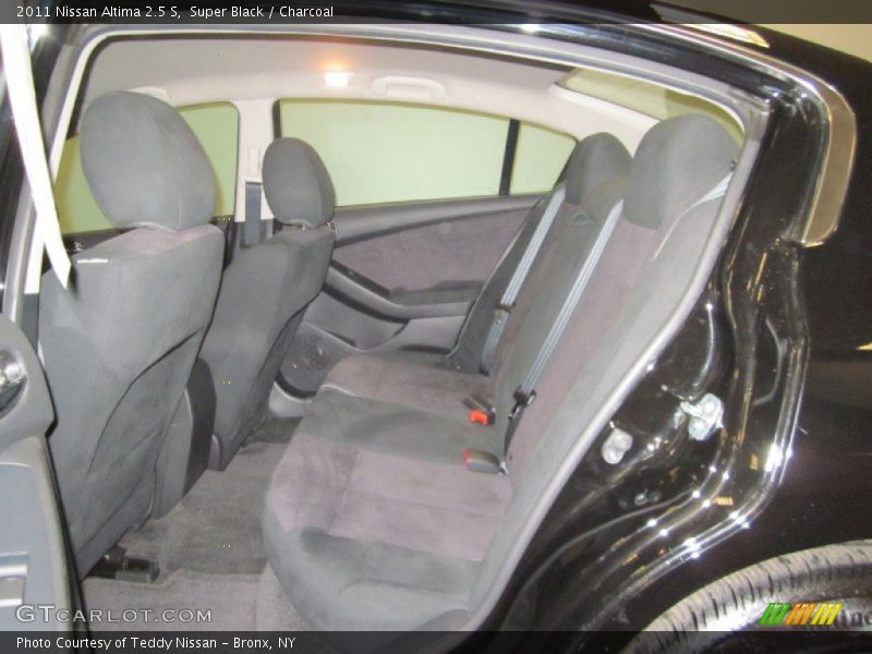 Super Black / Charcoal 2011 Nissan Altima 2.5 S