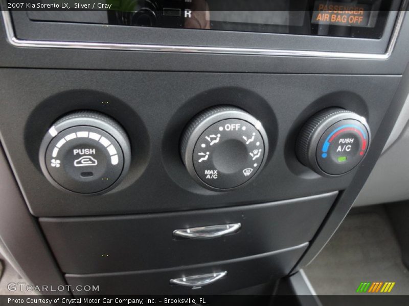 Silver / Gray 2007 Kia Sorento LX