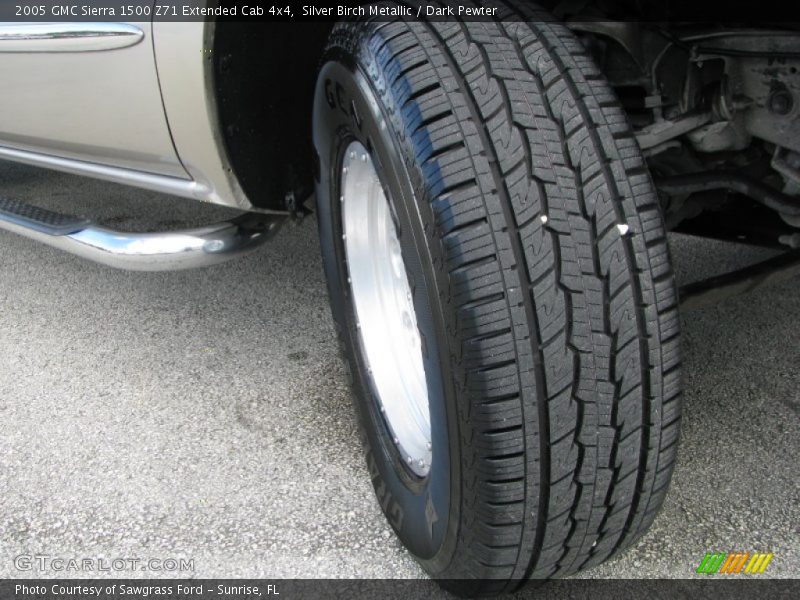 Silver Birch Metallic / Dark Pewter 2005 GMC Sierra 1500 Z71 Extended Cab 4x4
