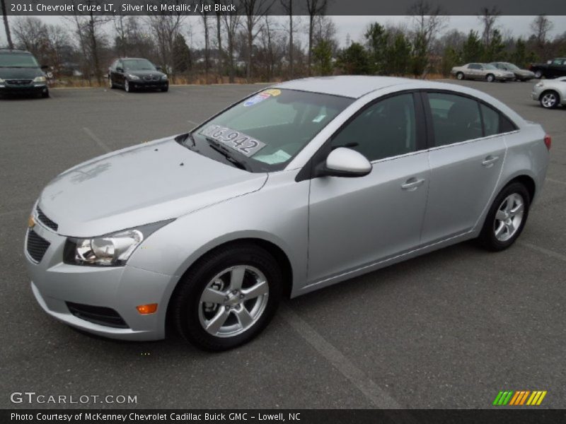Silver Ice Metallic / Jet Black 2011 Chevrolet Cruze LT