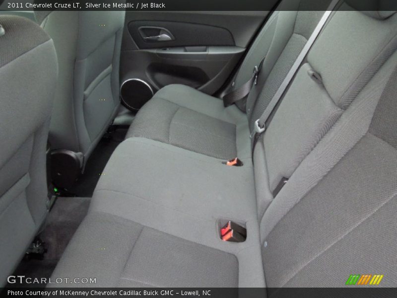 Silver Ice Metallic / Jet Black 2011 Chevrolet Cruze LT