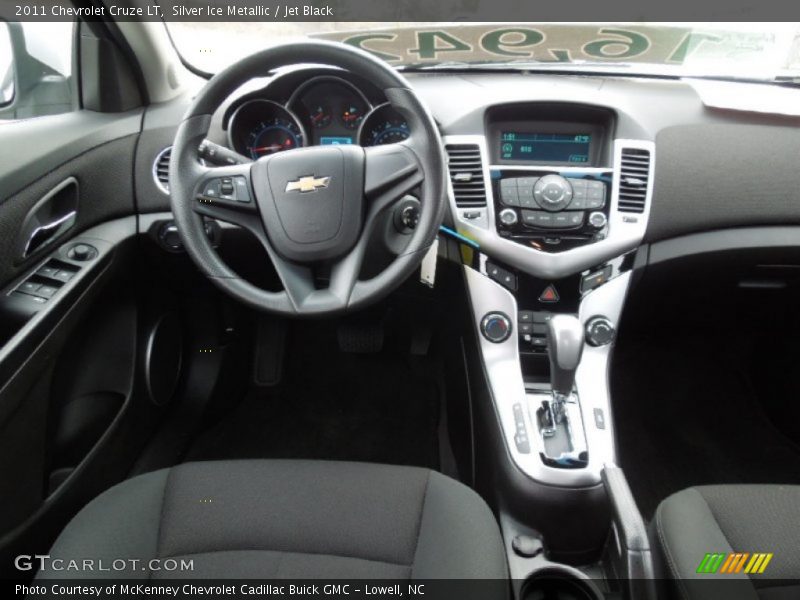 Silver Ice Metallic / Jet Black 2011 Chevrolet Cruze LT