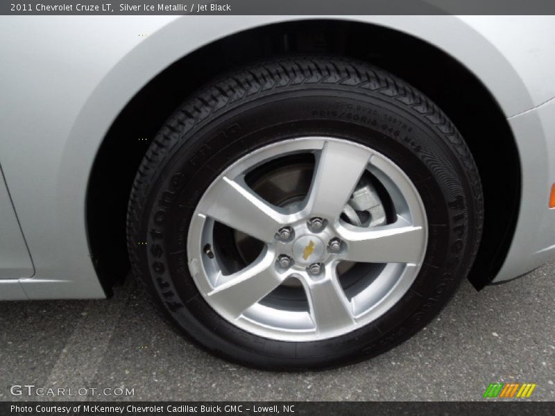 Silver Ice Metallic / Jet Black 2011 Chevrolet Cruze LT