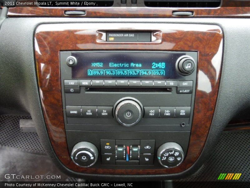 Summit White / Ebony 2011 Chevrolet Impala LT