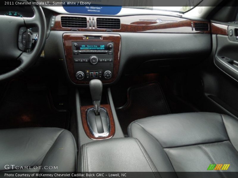 Summit White / Ebony 2011 Chevrolet Impala LT