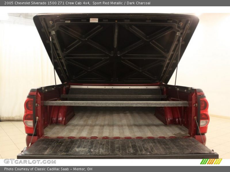 Sport Red Metallic / Dark Charcoal 2005 Chevrolet Silverado 1500 Z71 Crew Cab 4x4