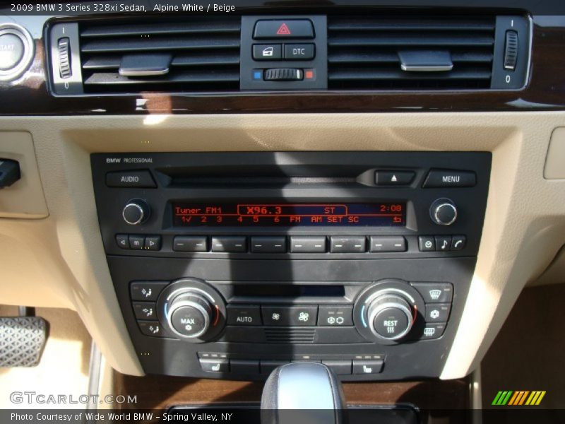 Alpine White / Beige 2009 BMW 3 Series 328xi Sedan
