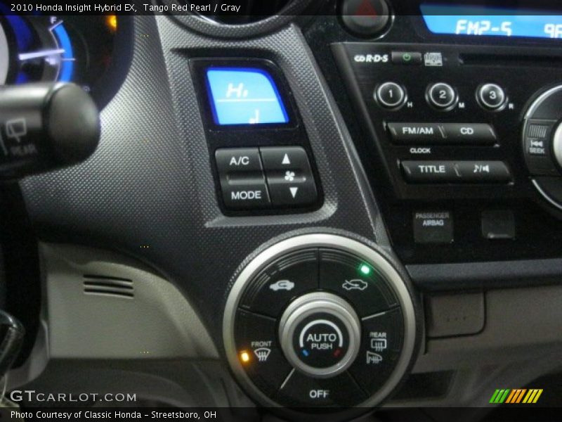 Controls of 2010 Insight Hybrid EX