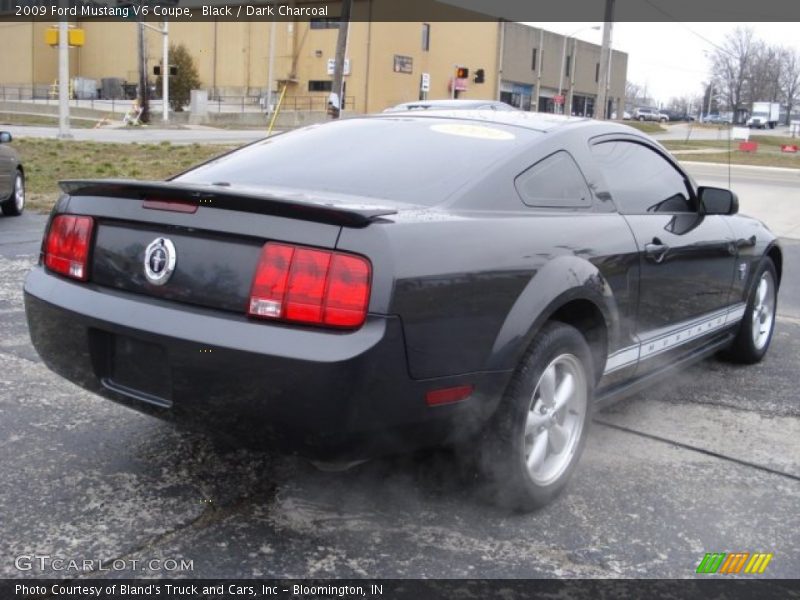 Black / Dark Charcoal 2009 Ford Mustang V6 Coupe