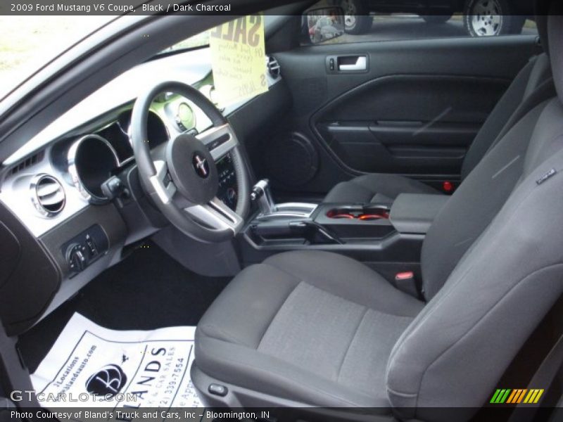 Black / Dark Charcoal 2009 Ford Mustang V6 Coupe