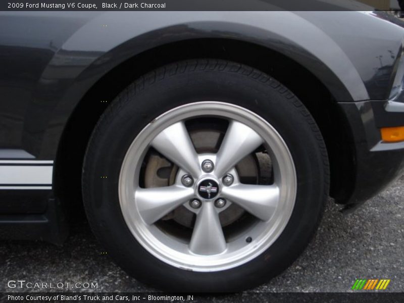 Black / Dark Charcoal 2009 Ford Mustang V6 Coupe