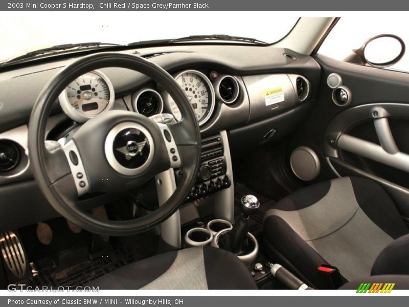 Chili Red / Space Grey/Panther Black 2003 Mini Cooper S Hardtop