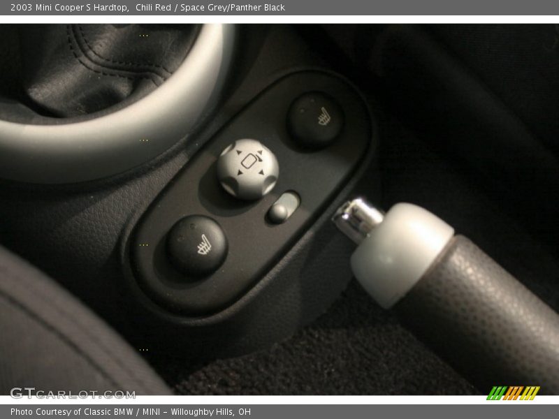 Chili Red / Space Grey/Panther Black 2003 Mini Cooper S Hardtop