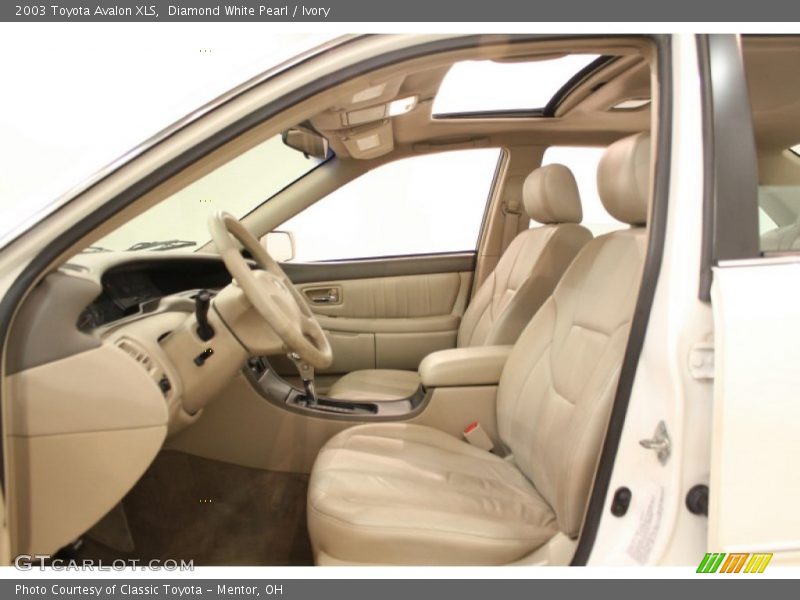 Diamond White Pearl / Ivory 2003 Toyota Avalon XLS