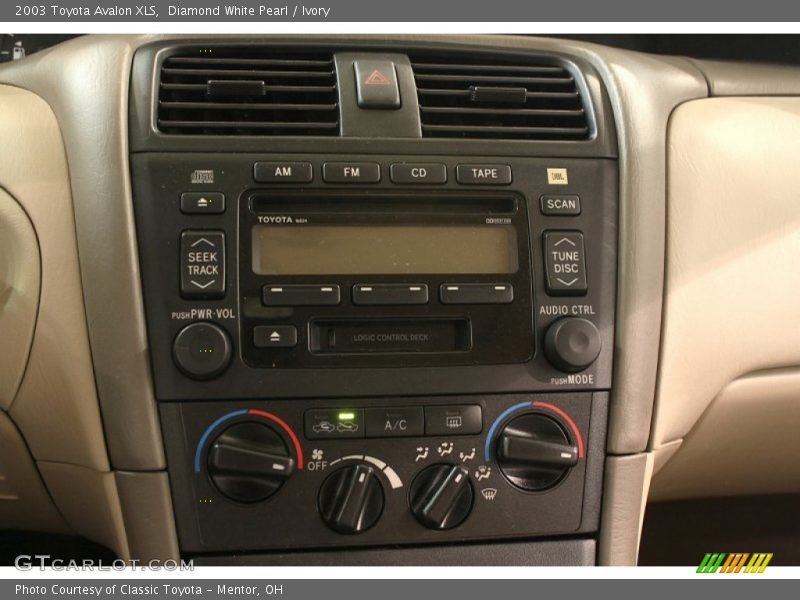 Diamond White Pearl / Ivory 2003 Toyota Avalon XLS