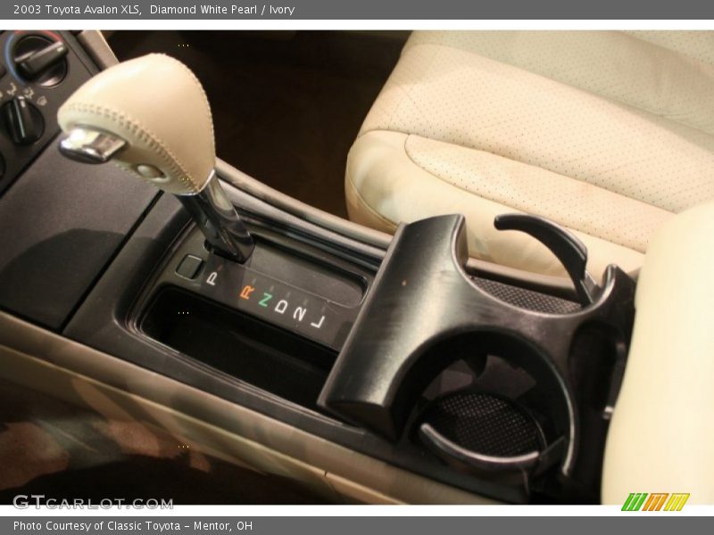 Diamond White Pearl / Ivory 2003 Toyota Avalon XLS