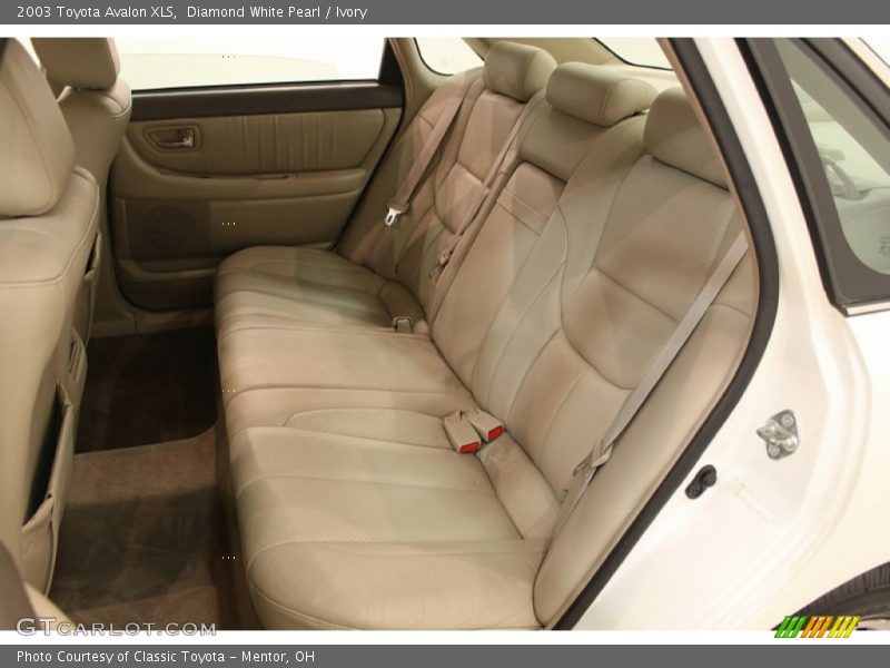 Diamond White Pearl / Ivory 2003 Toyota Avalon XLS