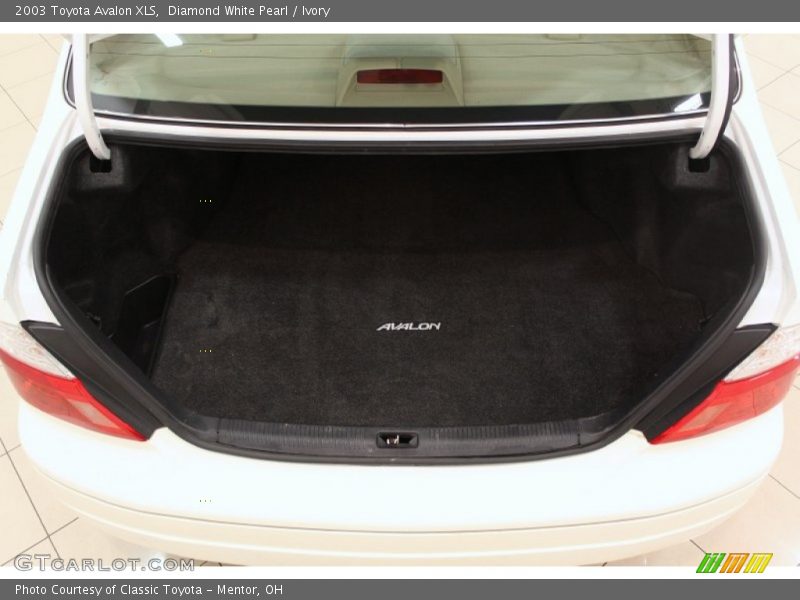 Diamond White Pearl / Ivory 2003 Toyota Avalon XLS