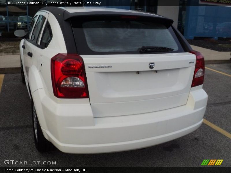 Stone White / Pastel Slate Gray 2007 Dodge Caliber SXT