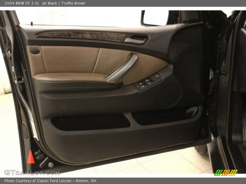 Jet Black / Truffle Brown 2004 BMW X5 3.0i