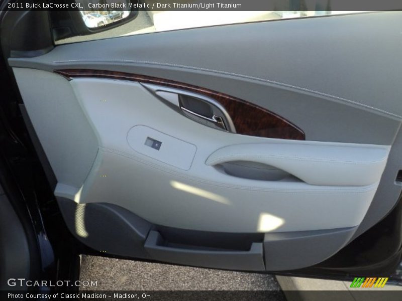 Carbon Black Metallic / Dark Titanium/Light Titanium 2011 Buick LaCrosse CXL