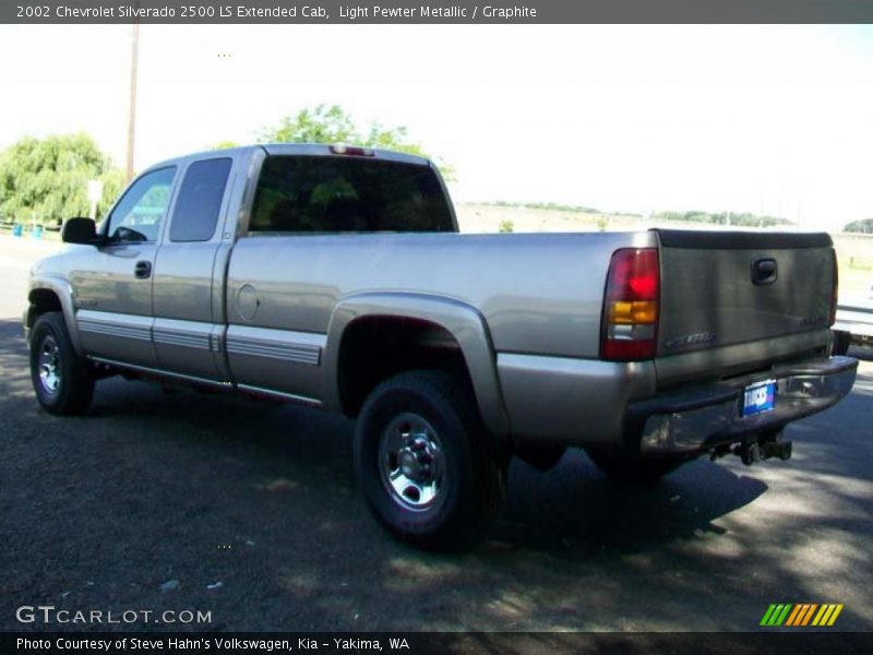 Light Pewter Metallic / Graphite 2002 Chevrolet Silverado 2500 LS Extended Cab