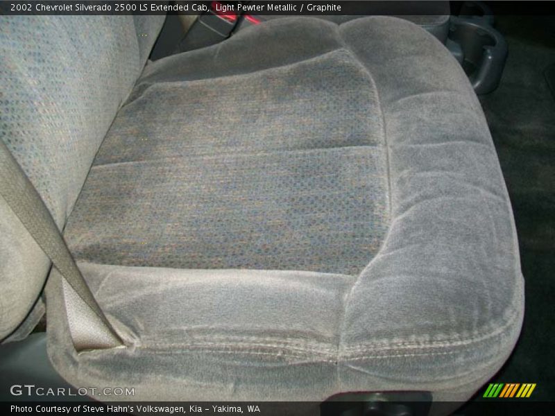 Light Pewter Metallic / Graphite 2002 Chevrolet Silverado 2500 LS Extended Cab