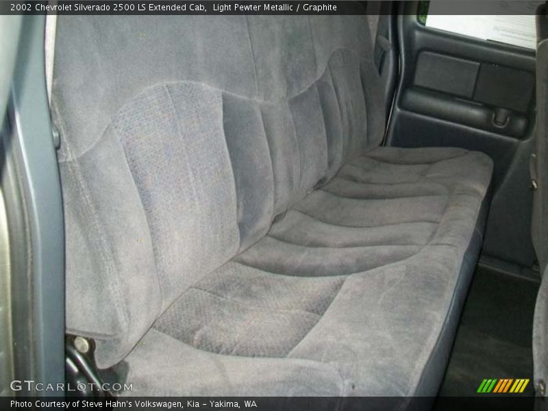 Light Pewter Metallic / Graphite 2002 Chevrolet Silverado 2500 LS Extended Cab