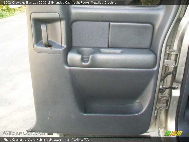 Light Pewter Metallic / Graphite 2002 Chevrolet Silverado 2500 LS Extended Cab