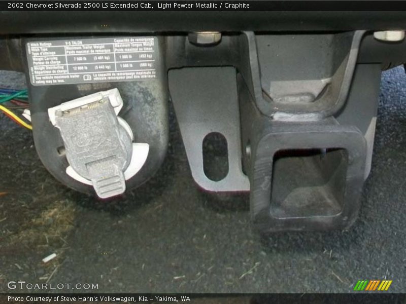 Light Pewter Metallic / Graphite 2002 Chevrolet Silverado 2500 LS Extended Cab
