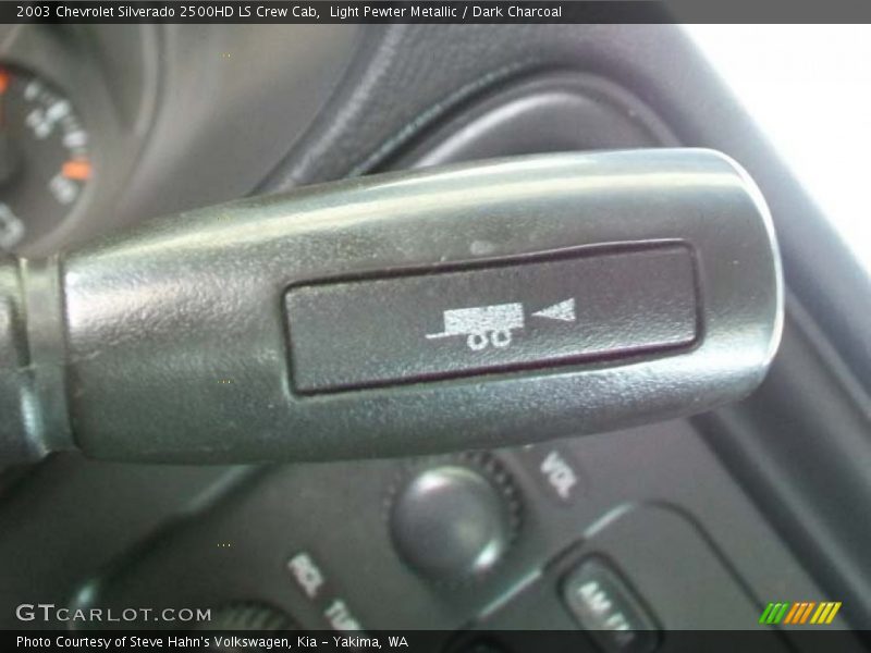 Light Pewter Metallic / Dark Charcoal 2003 Chevrolet Silverado 2500HD LS Crew Cab