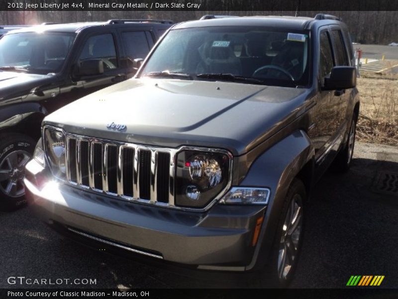 Mineral Gray Metallic / Dark Slate Gray 2012 Jeep Liberty Jet 4x4