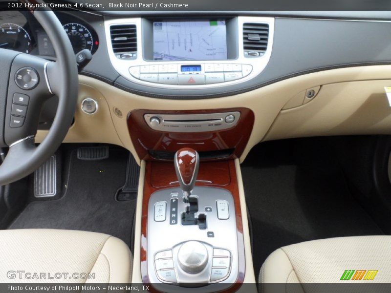 Controls of 2012 Genesis 4.6 Sedan