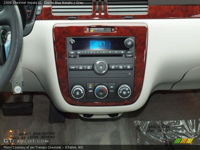 Glacier Blue Metallic / Gray 2006 Chevrolet Impala LS