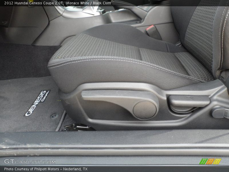 Monaco White / Black Cloth 2012 Hyundai Genesis Coupe 2.0T