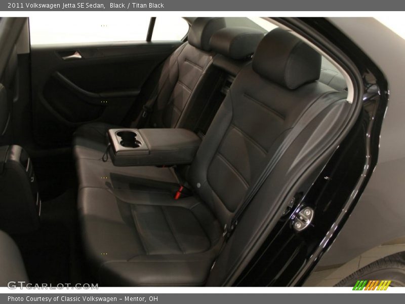Black / Titan Black 2011 Volkswagen Jetta SE Sedan
