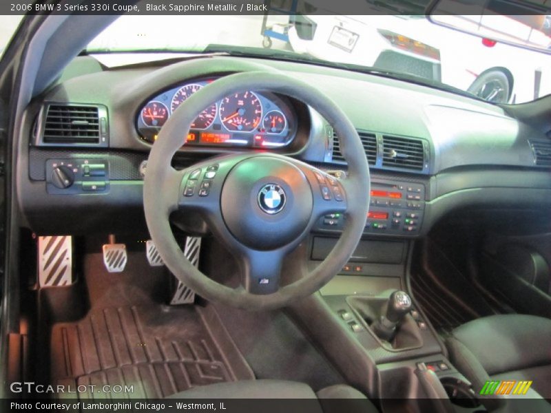 Dashboard of 2006 3 Series 330i Coupe