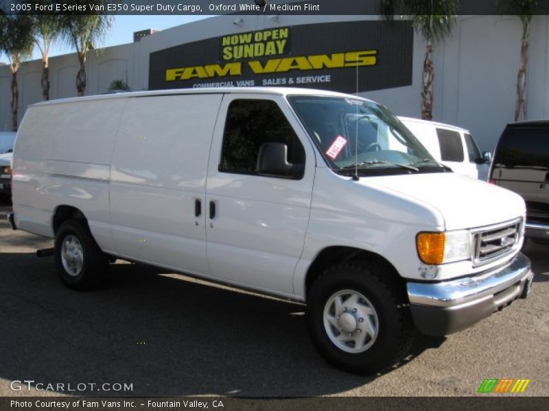 Oxford White / Medium Flint 2005 Ford E Series Van E350 Super Duty Cargo