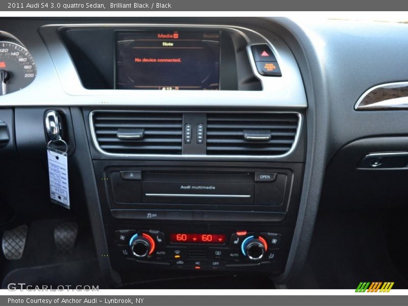 Controls of 2011 S4 3.0 quattro Sedan