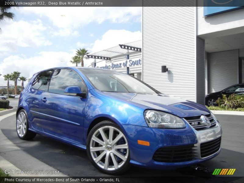 Front 3/4 View of 2008 R32 