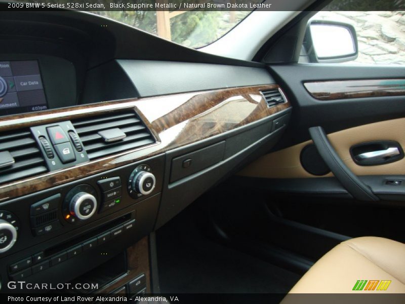 Black Sapphire Metallic / Natural Brown Dakota Leather 2009 BMW 5 Series 528xi Sedan
