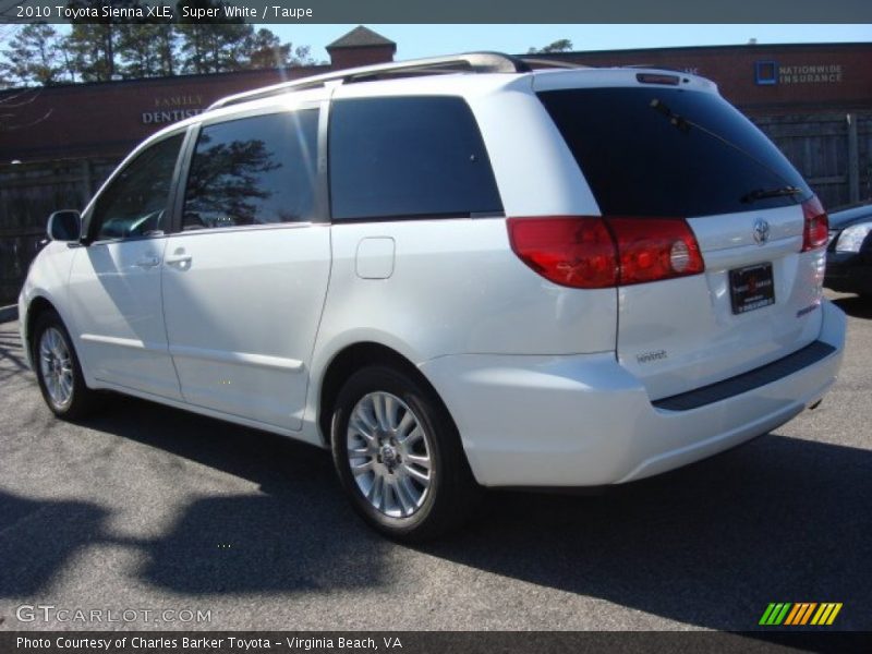 Super White / Taupe 2010 Toyota Sienna XLE