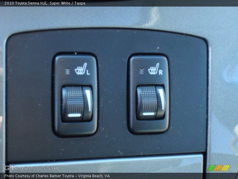 Super White / Taupe 2010 Toyota Sienna XLE