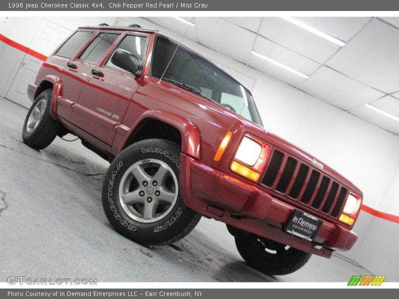 Chili Pepper Red Pearl / Mist Gray 1998 Jeep Cherokee Classic 4x4