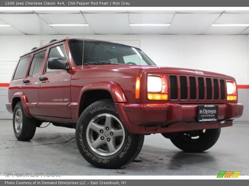 Chili Pepper Red Pearl / Mist Gray 1998 Jeep Cherokee Classic 4x4
