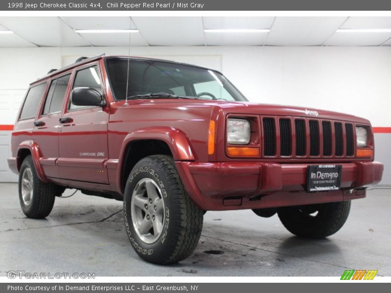 Chili Pepper Red Pearl / Mist Gray 1998 Jeep Cherokee Classic 4x4