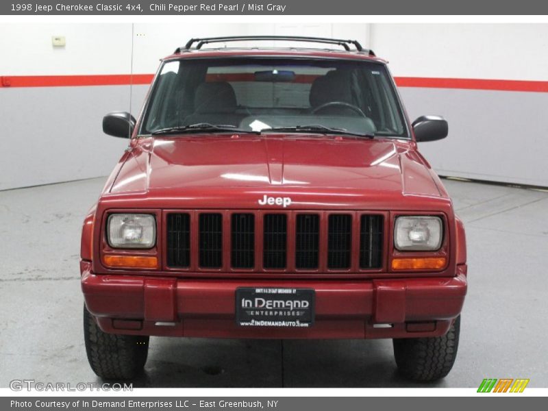 Chili Pepper Red Pearl / Mist Gray 1998 Jeep Cherokee Classic 4x4